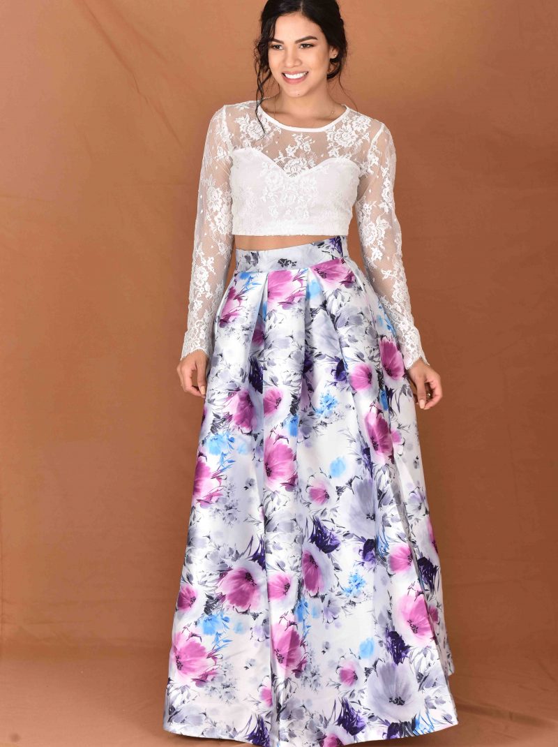 Vestido crop top con falda en flores | Casa Solorzano
